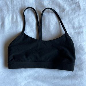 Black lulu lemon sports bra